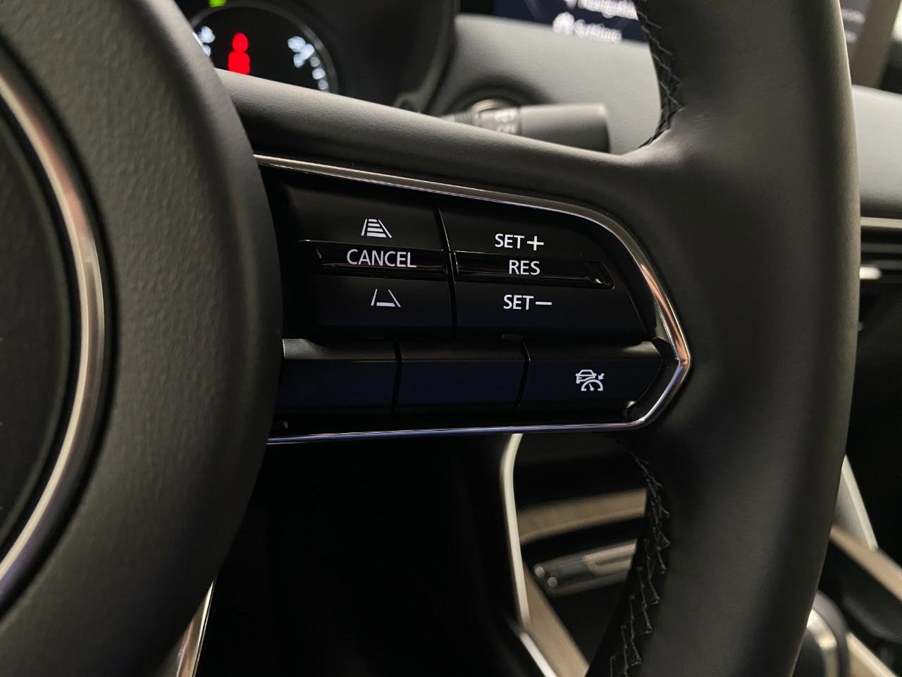 New 2025 MAZDA CX-90 3.3 Turbo w/ Preferred Package image 17