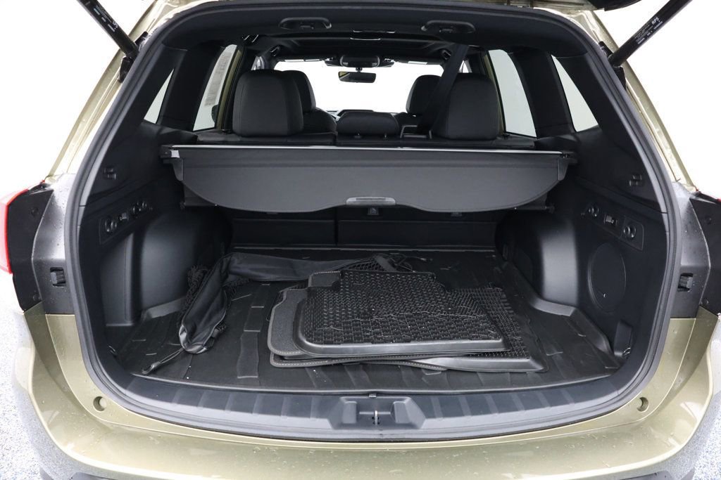 Used 2025 Subaru Forester Wilderness image 19