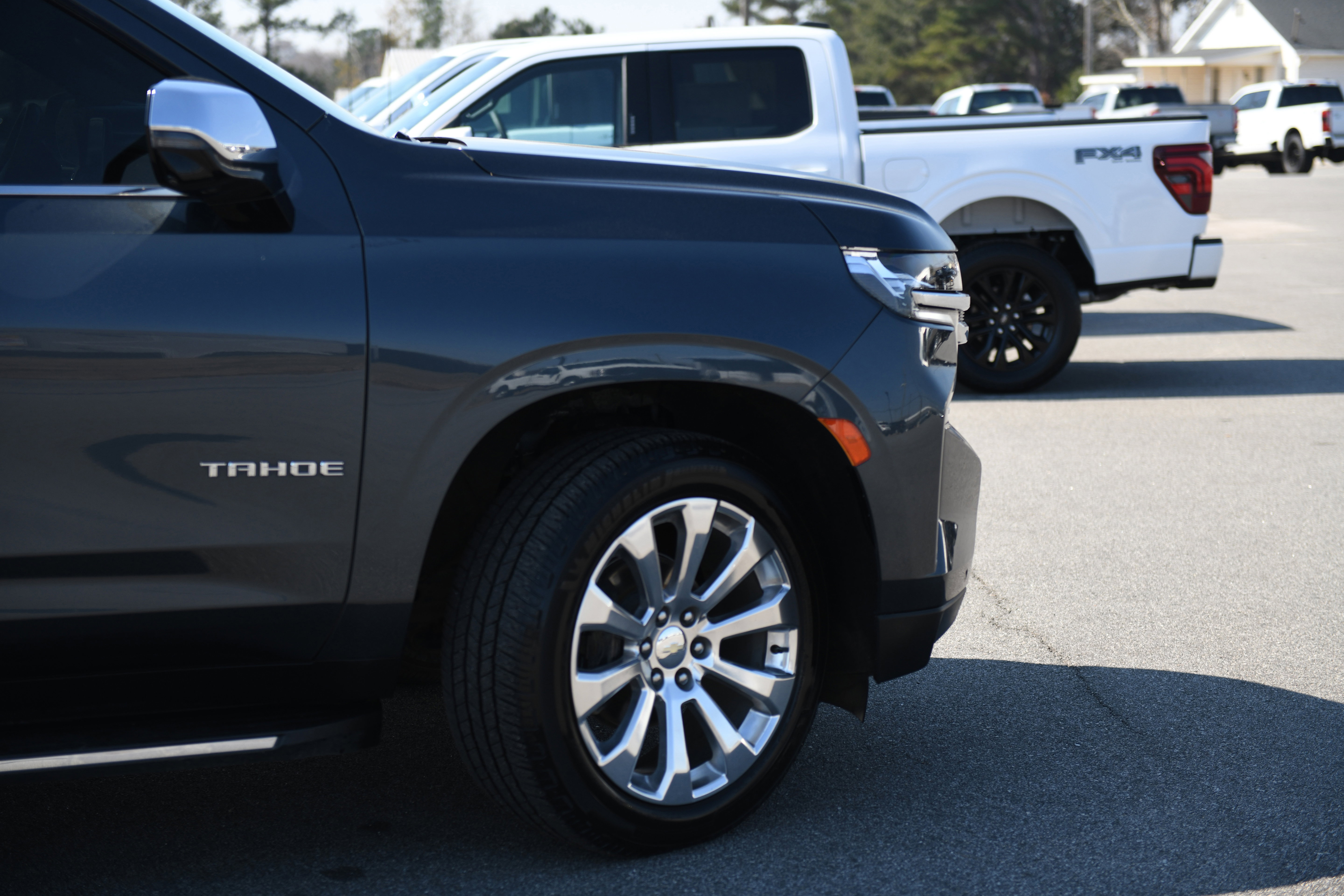 Used 2021 Chevrolet Tahoe Premier image 3