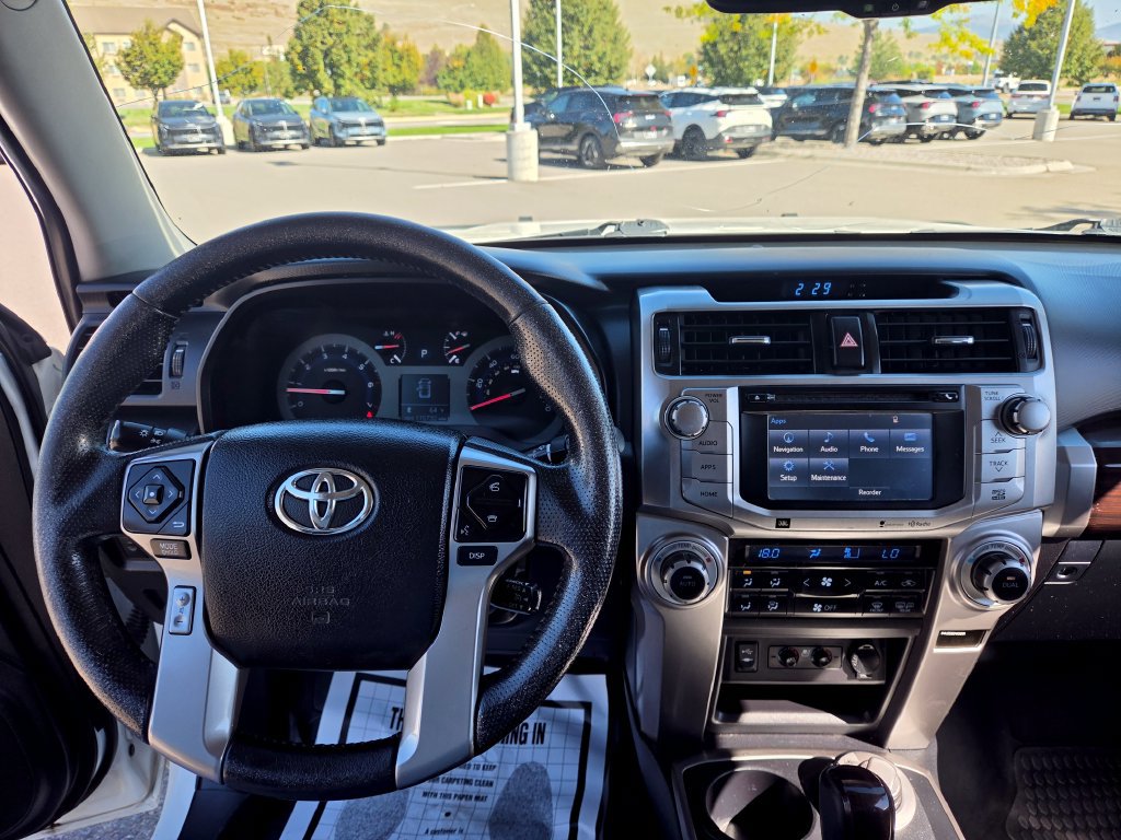 Used 2014 Toyota 4Runner Limited AWD/4WD image 9