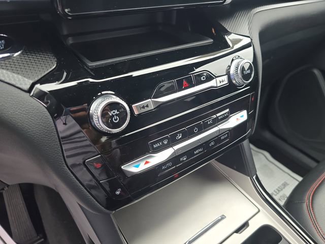 Used 2023 Ford Explorer ST-Line AWD/4WD image 26
