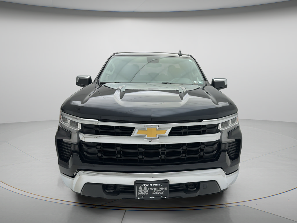 Used 2024 Chevrolet Silverado 1500 LT AWD/4WD image 2