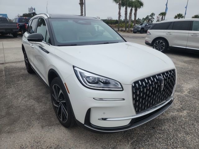 Used 2023 Lincoln Corsair Reserve w/ Equipment Group 201A image 8