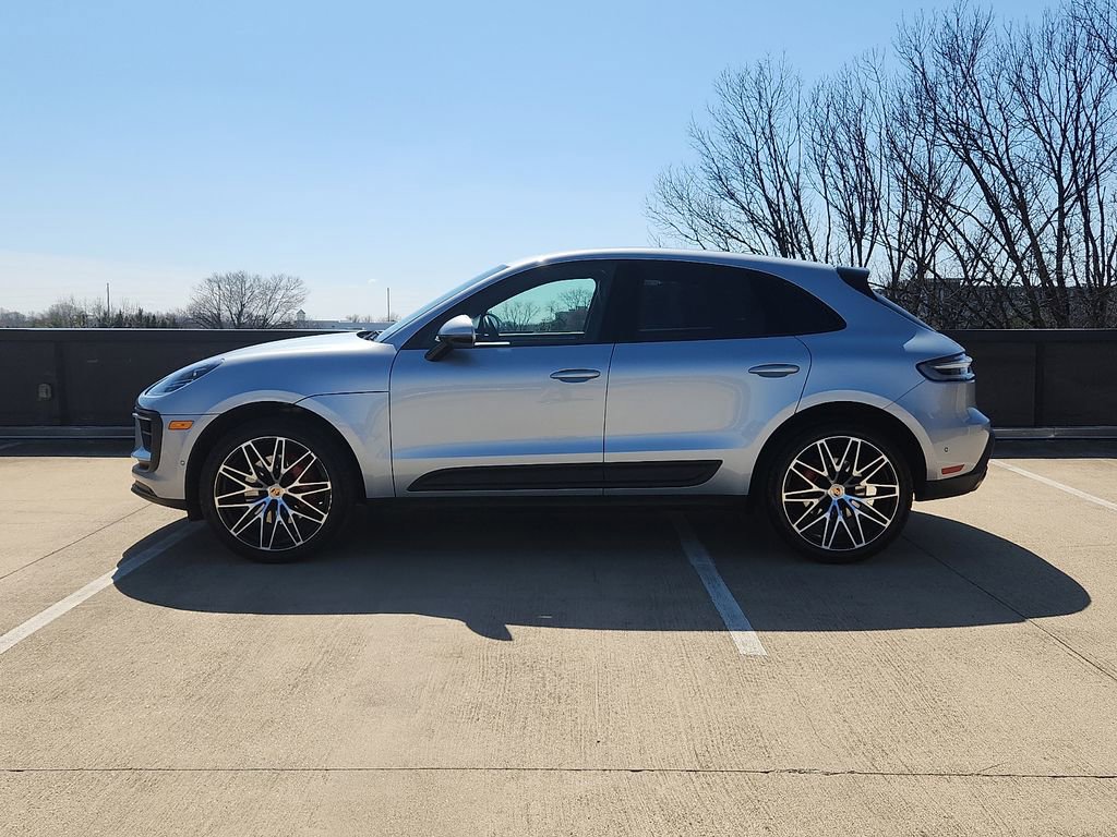 Used 2024 Porsche Macan S image 2