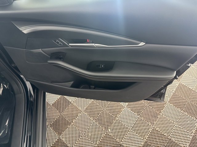 New 2025 MAZDA CX-30 AWD 2.5 S w/ Select Sport Pkg image 19