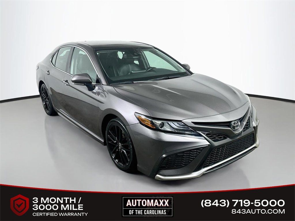 Used 2022 Toyota Camry XSE FWD image 1