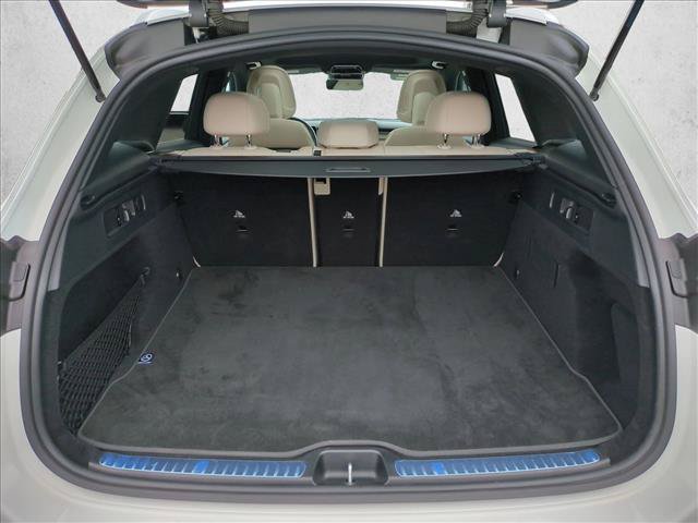 Used 2026 Mercedes-Benz GLC 300 image 6