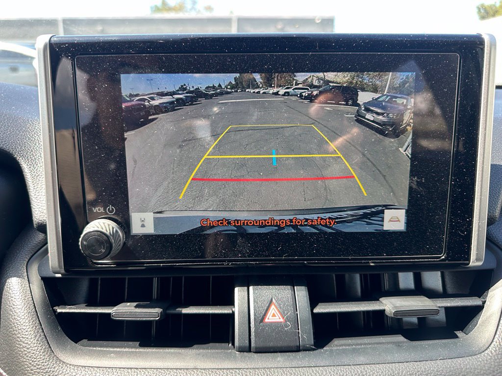 Used 2025 Toyota RAV4 XLE FWD image 12