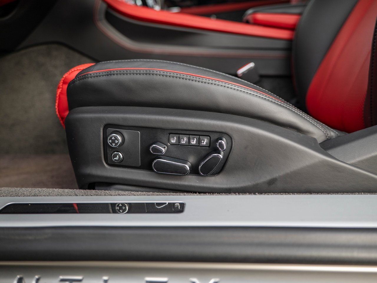 Used 2022 Bentley Continental GT image 41