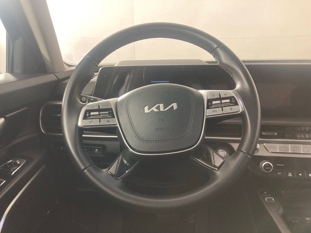 Certified 2025 Kia Telluride S image 6
