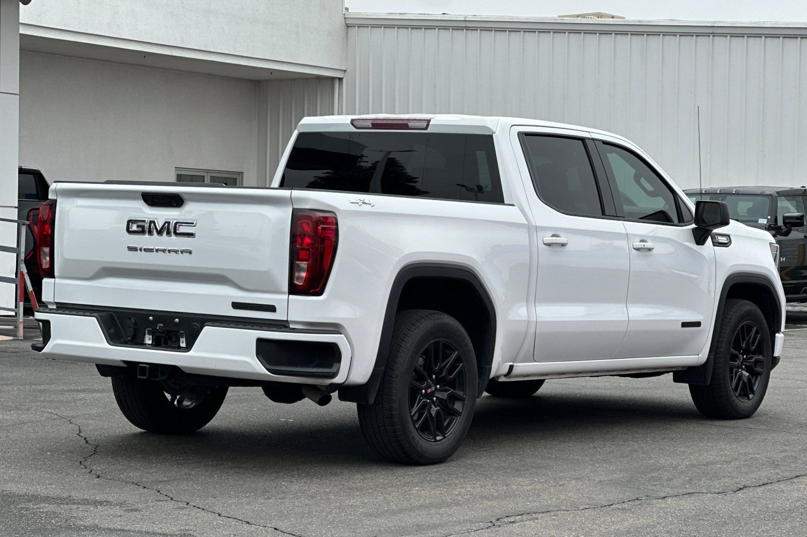 Used 2023 GMC Sierra 1500 Elevation image 4