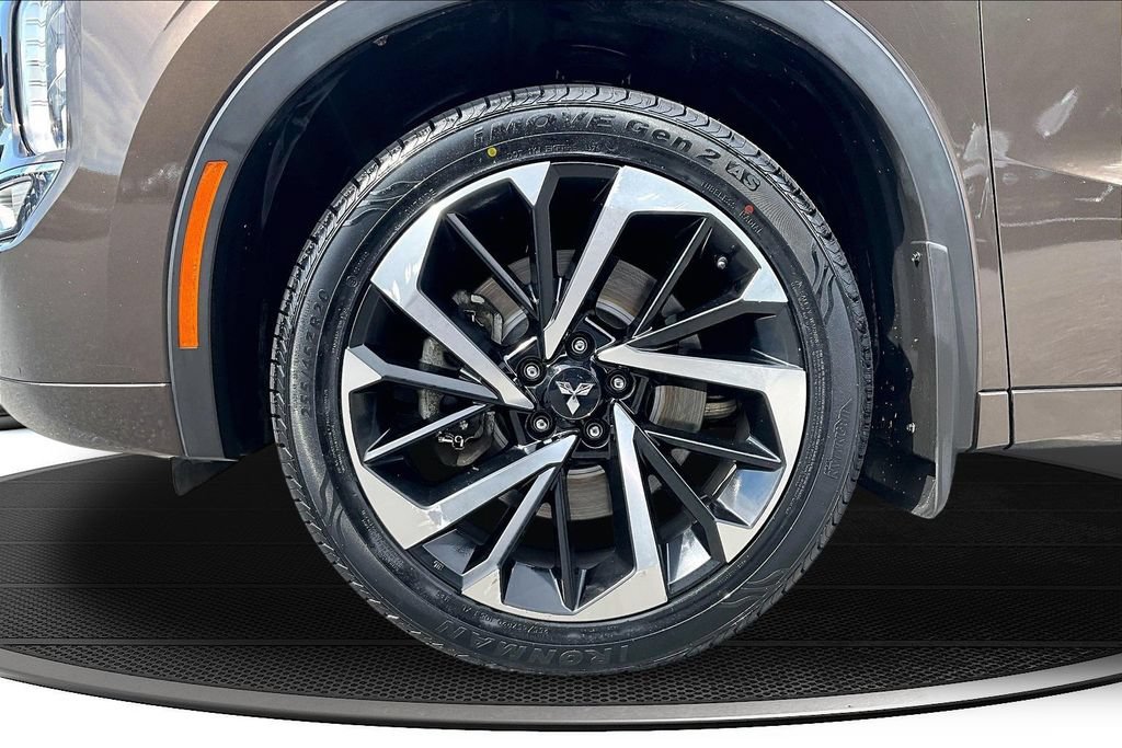 Used 2022 Mitsubishi Outlander SEL AWD/4WD image 35