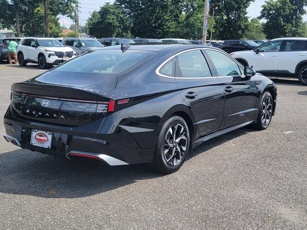 Used 2024 Hyundai Sonata SEL FWD image 9