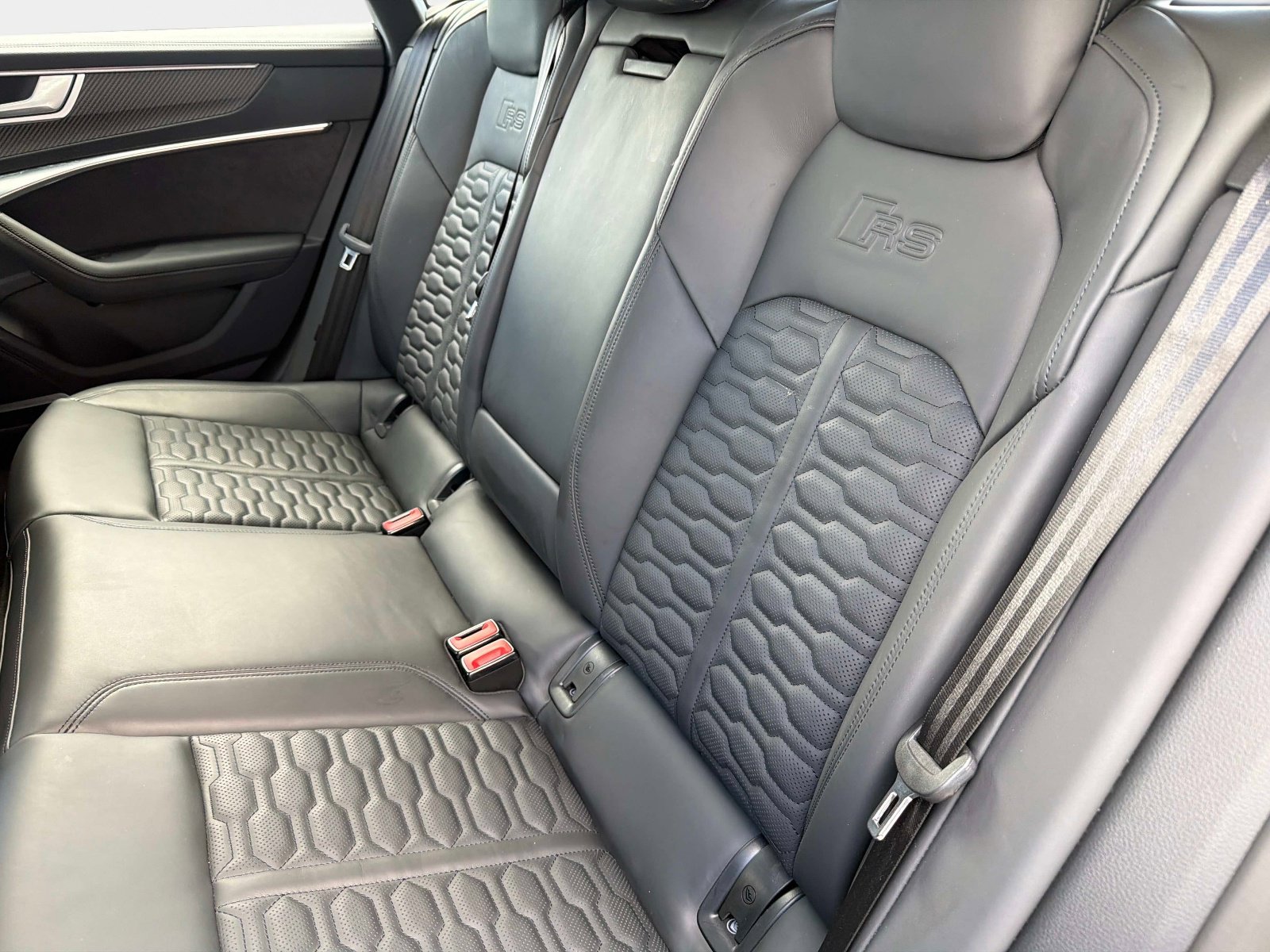 Used 2025 Audi RS 7 Performance image 31