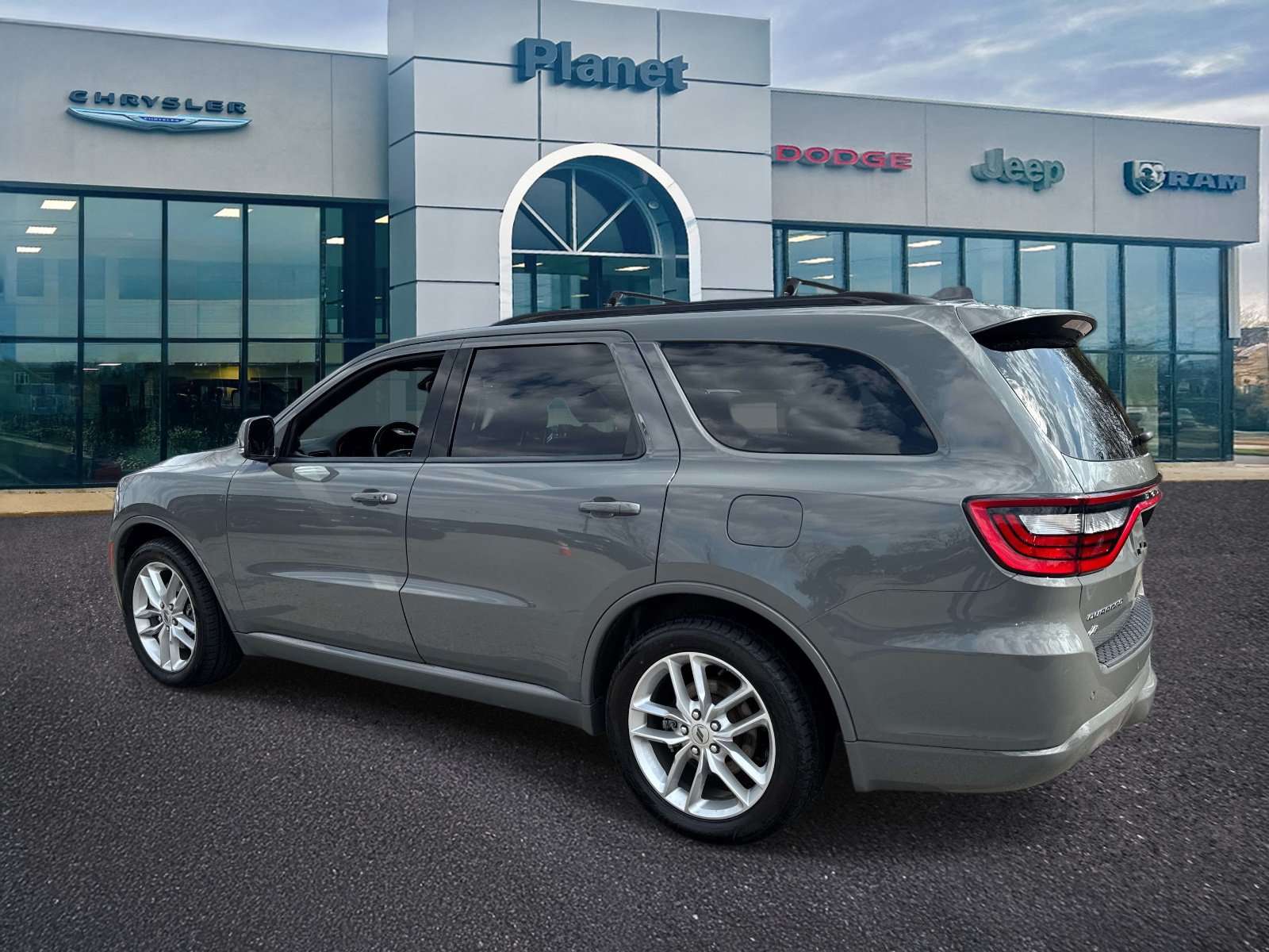 Used 2022 Dodge Durango R/T AWD/4WD image 3