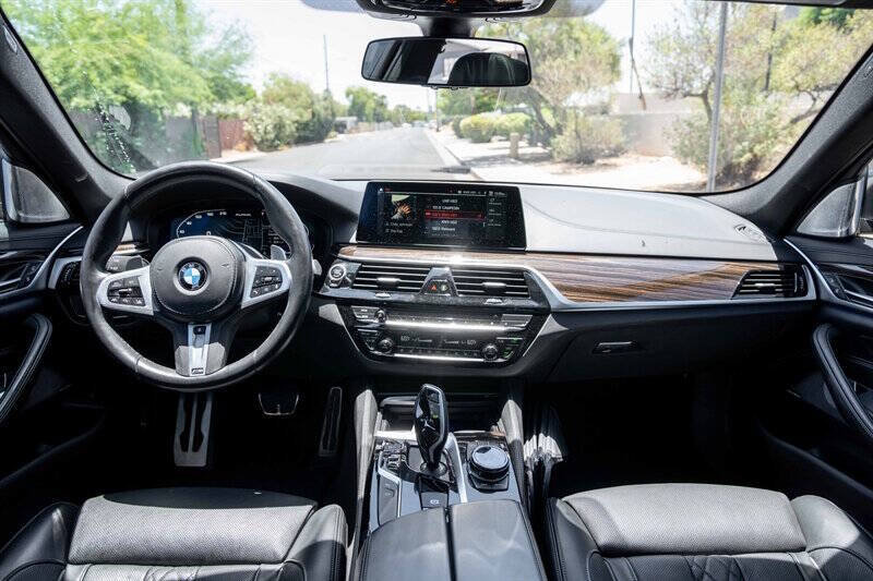 Used 2020 BMW M550i xDrive w/ Executive Package AWD/4WD image 18