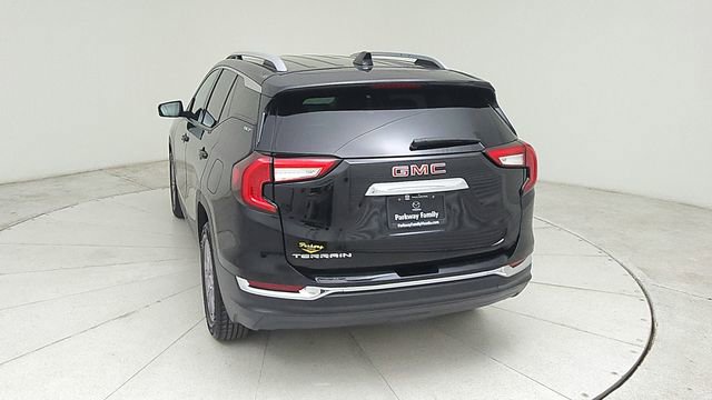 Used 2024 GMC Terrain SLT image 6