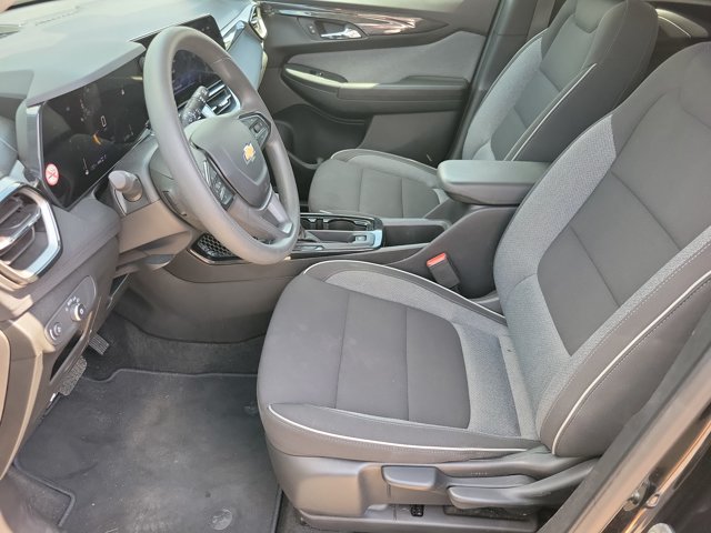 Used 2025 Chevrolet TrailBlazer LT AWD/4WD image 5