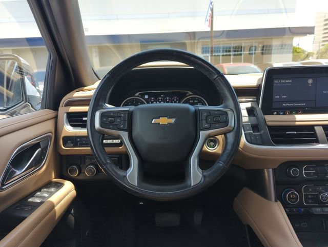 Used 2021 Chevrolet Suburban Premier w/ Premium Package RWD image 16