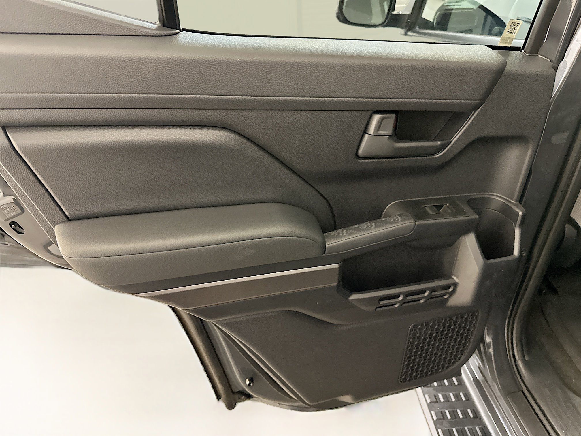 Used 2025 Toyota 4Runner TRD Off-Road image 27