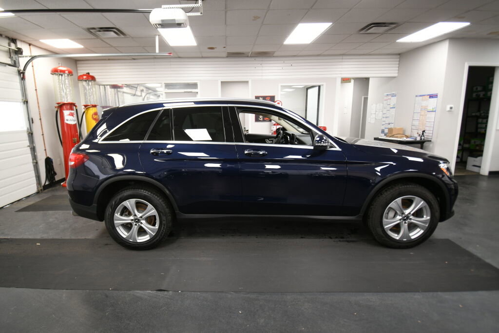 Used 2018 Mercedes-Benz GLC 300 4MATIC image 8