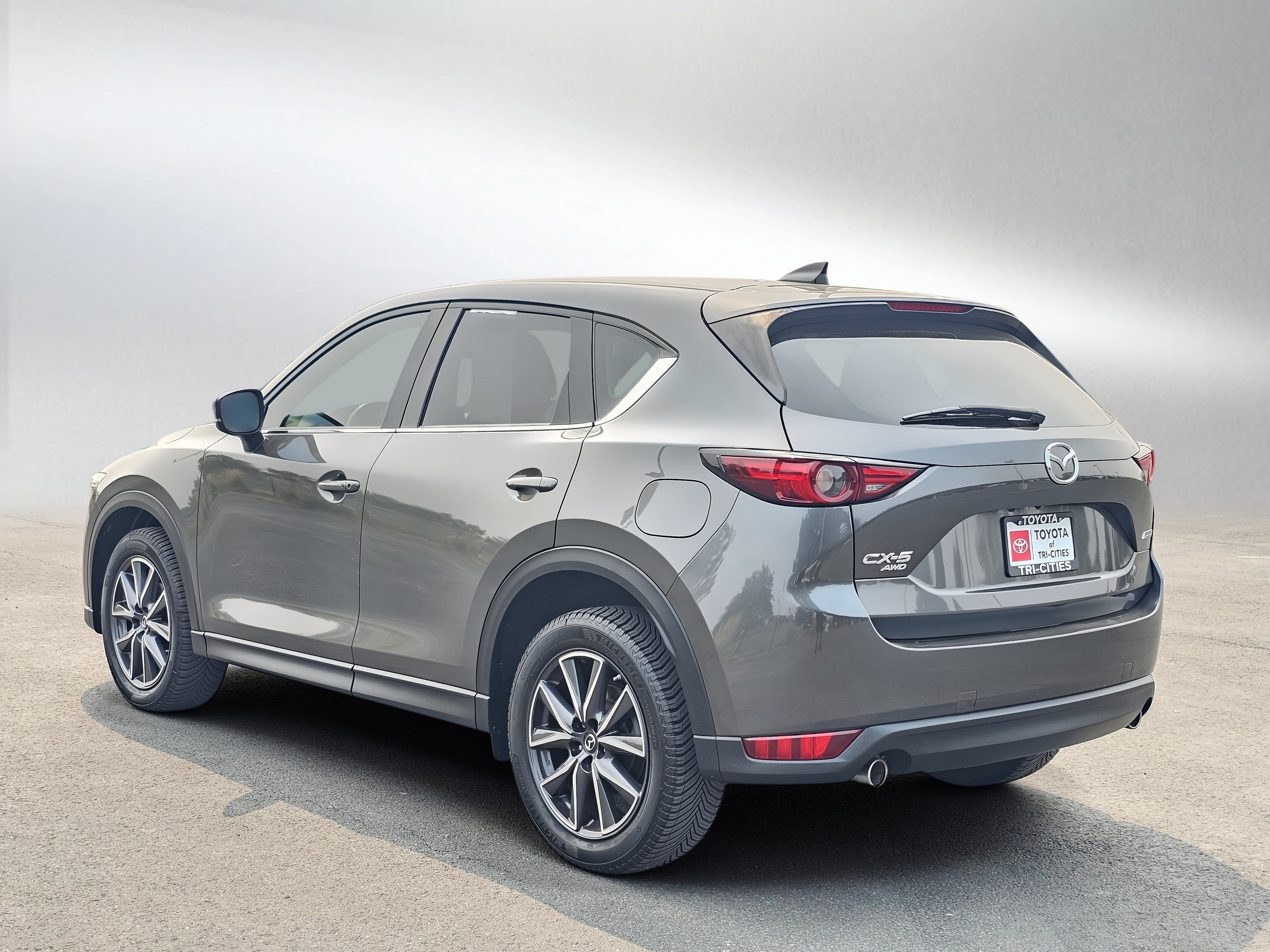Used 2018 MAZDA CX-5 Grand Touring w/ Premium Package AWD/4WD image 3
