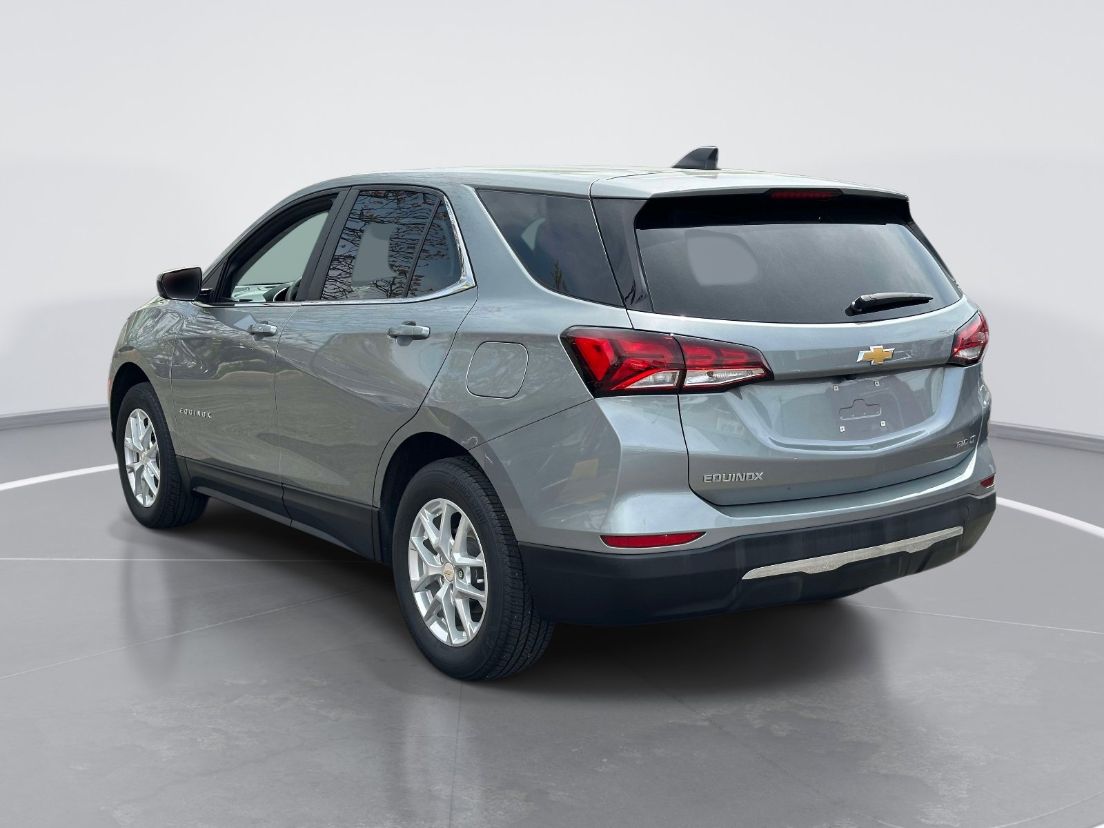 Used 2023 Chevrolet Equinox LT AWD/4WD image 7