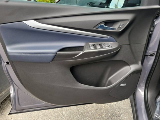 Used 2023 Chevrolet Bolt EUV Premier w/ Sun & Sound Package FWD image 15