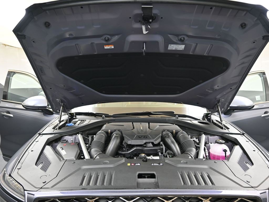 New 2026 Genesis GV70 3.5T Sport Advanced image 9