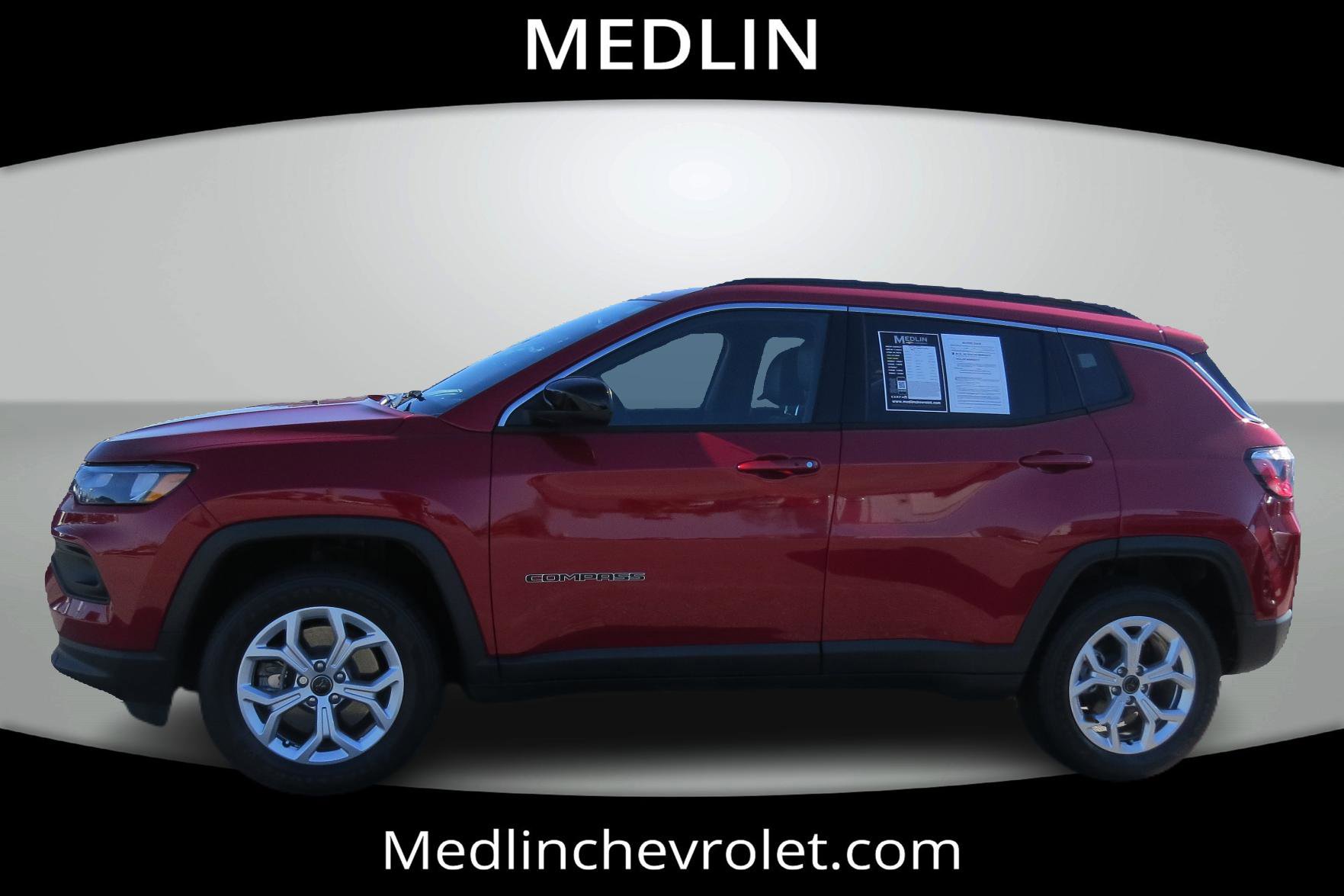 Used 2025 Jeep Compass Latitude image 5