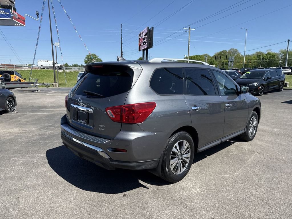Used 2020 Nissan Pathfinder SV image 13