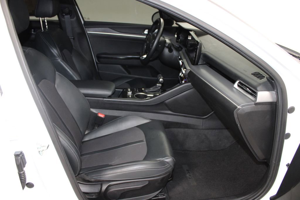Used 2024 Kia K5 GT-Line w/ GT-Line Premium Package FWD image 24