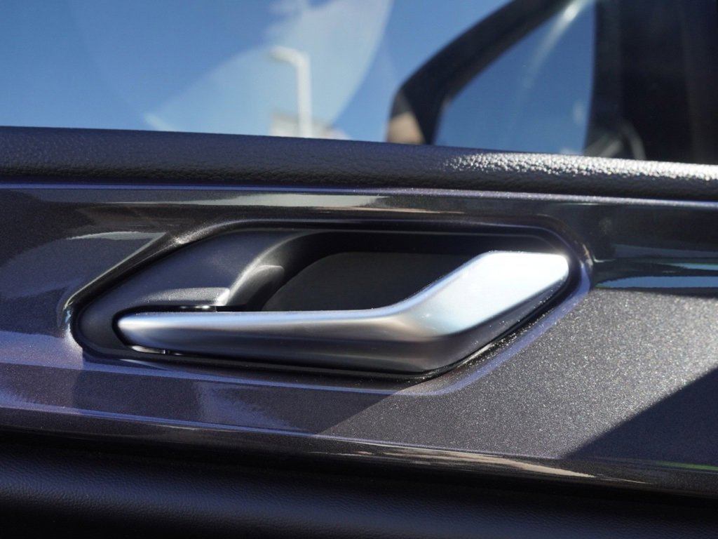 Certified 2022 Jeep Grand Cherokee Laredo w/ Luxury Tech Group I image 12