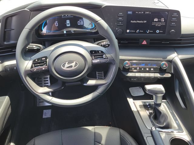 New 2026 Hyundai Elantra SEL Sport FWD image 6