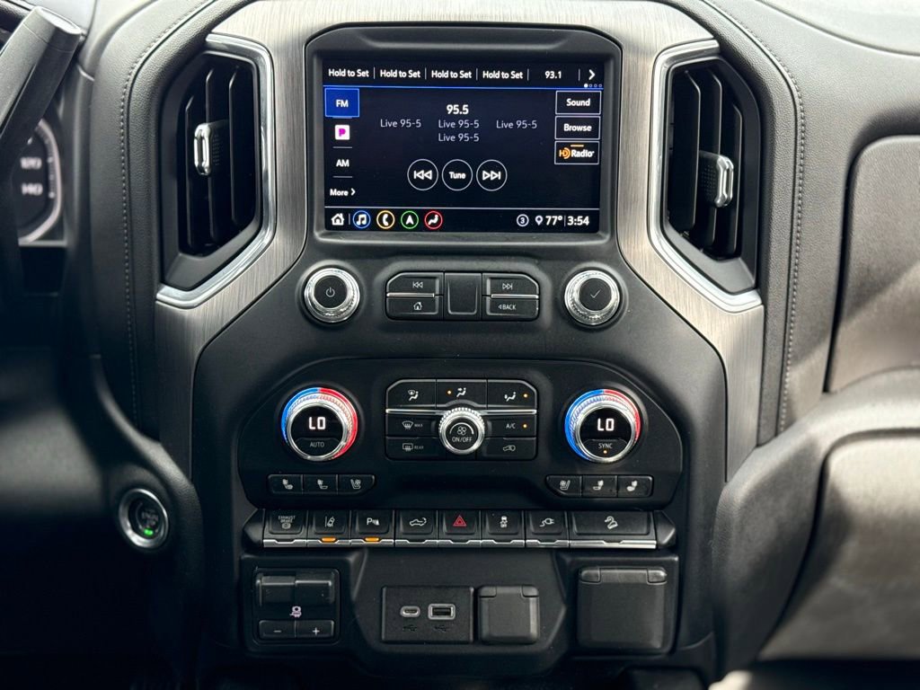 Used 2020 GMC Sierra 3500 Denali w/ Denali Ultimate Package AWD/4WD image 28