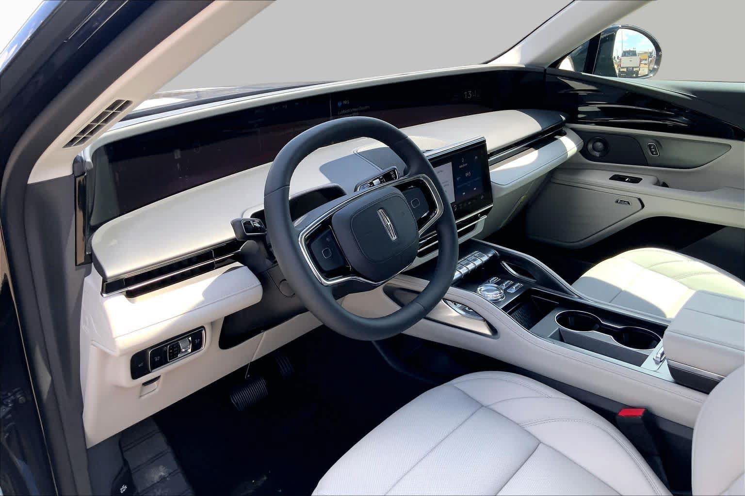 New 2026 Lincoln Nautilus Premier w/ Equipment Group 102A AWD/4WD image 8
