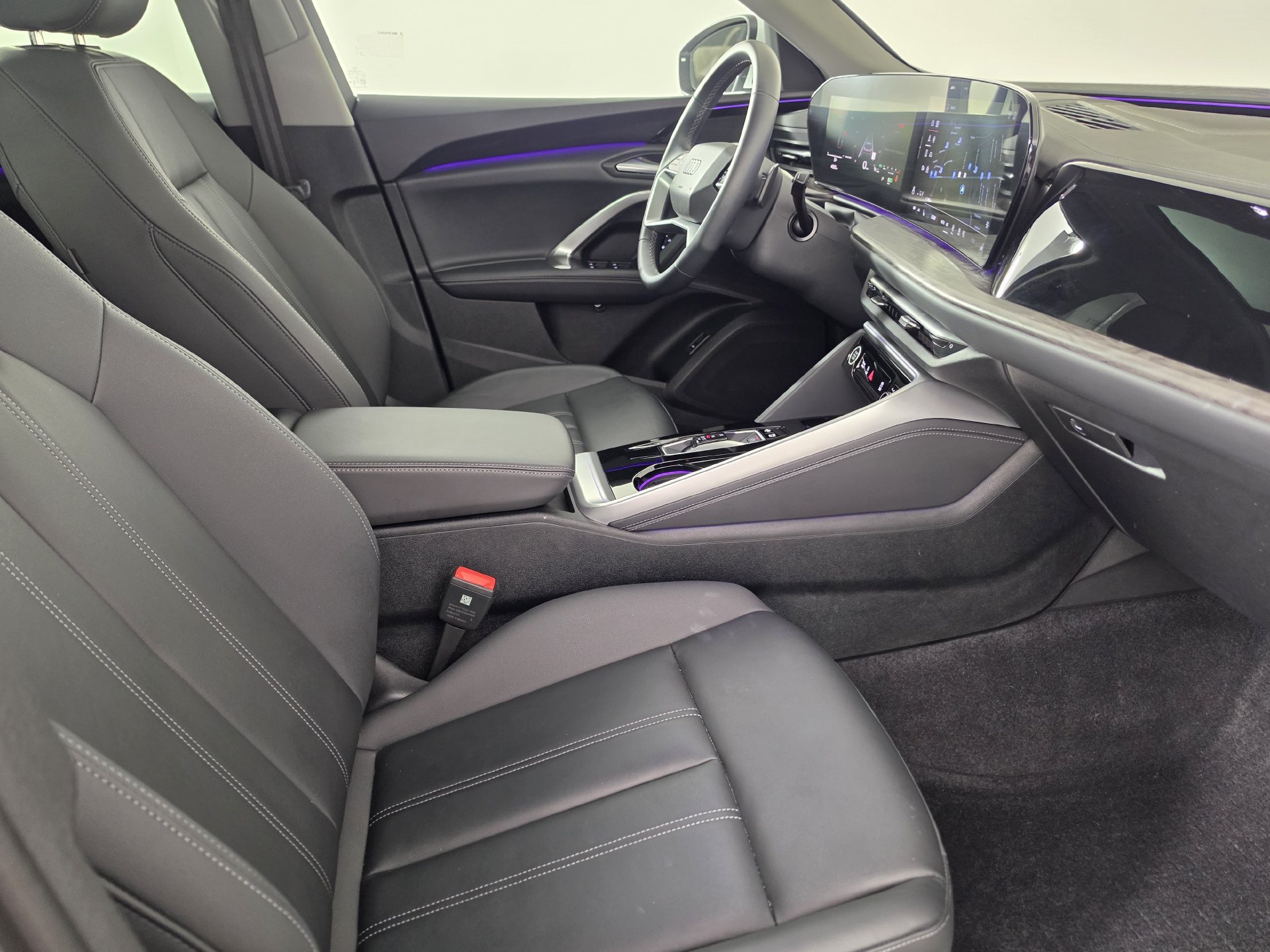 Certified 2025 Audi Q5 Premium w/ Convenience Package AWD/4WD image 33