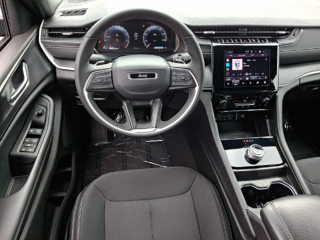 Certified 2025 Jeep Grand Cherokee L Laredo w/ Luxury Tech Group I AWD/4WD image 12