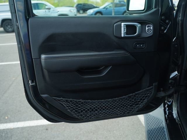 Used 2022 Jeep Wrangler Unlimited Sahara w/ Dual Top Group image 14