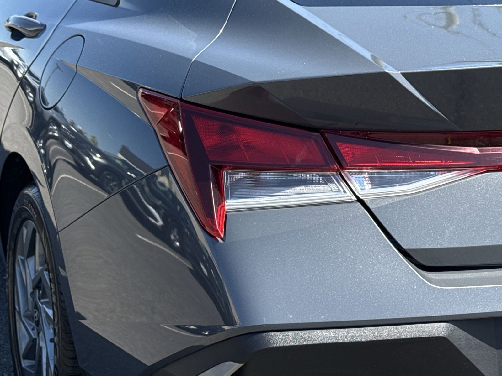 Certified 2024 Hyundai Elantra SEL FWD image 16