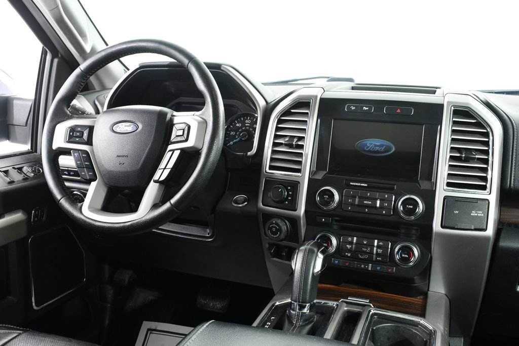 Used 2016 Ford F150 Lariat w/ Equipment Group 502A Luxury AWD/4WD image 8