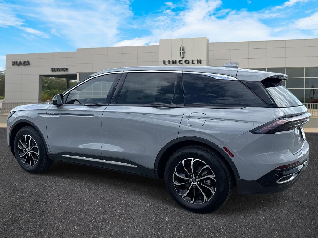 New 2026 Lincoln Nautilus Premier AWD/4WD image 5
