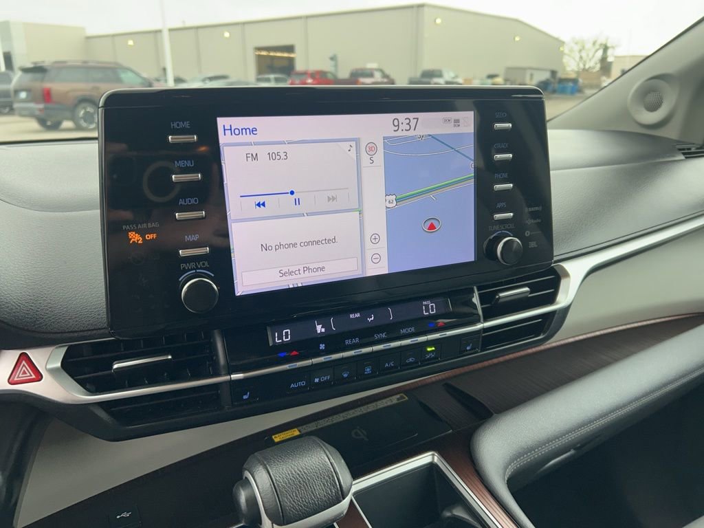 Used 2024 Toyota Sienna XLE w/ XLE Plus Package image 15