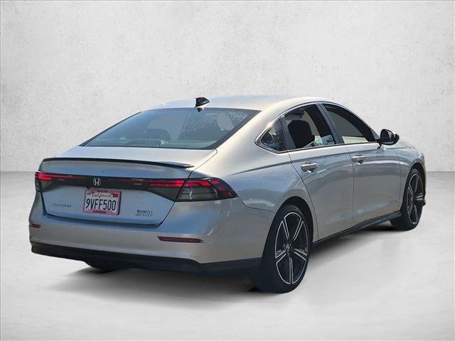 Used 2025 Honda Accord Sport image 5