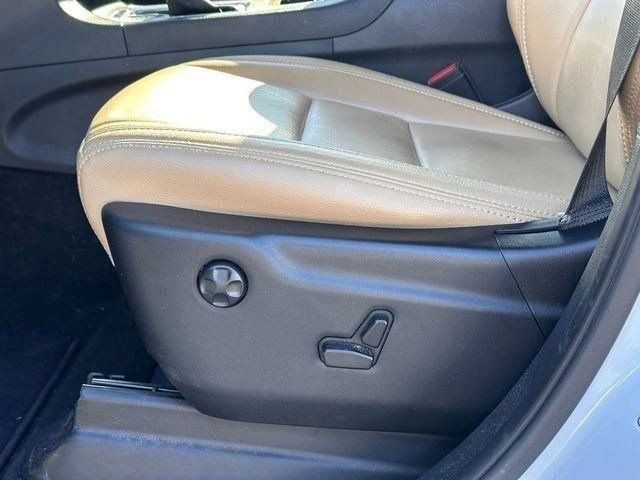 Used 2020 Jeep Grand Cherokee Laredo image 22