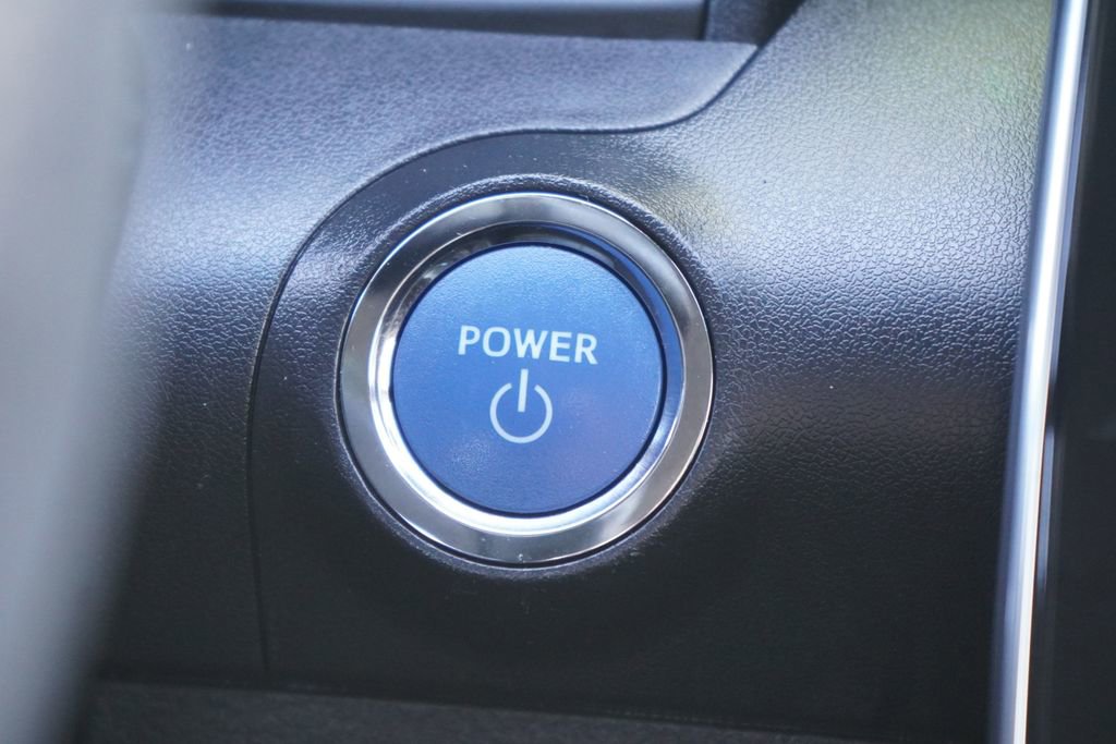 Used 2022 Toyota Avalon Limited w/ Advanced Safety Package FWD image 22