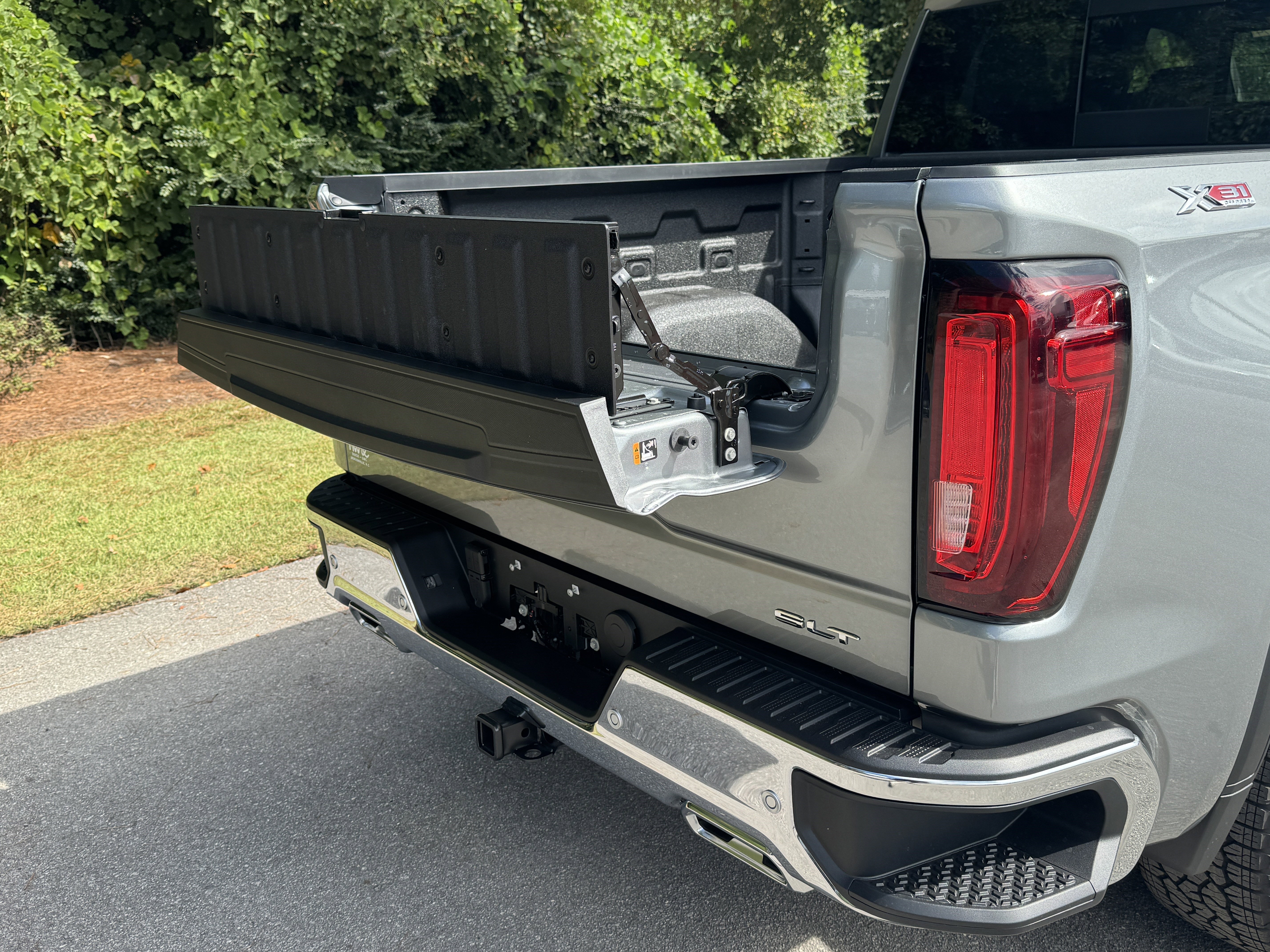 New 2026 GMC Sierra 1500 SLT w/ SLT Premium Plus Package image 6