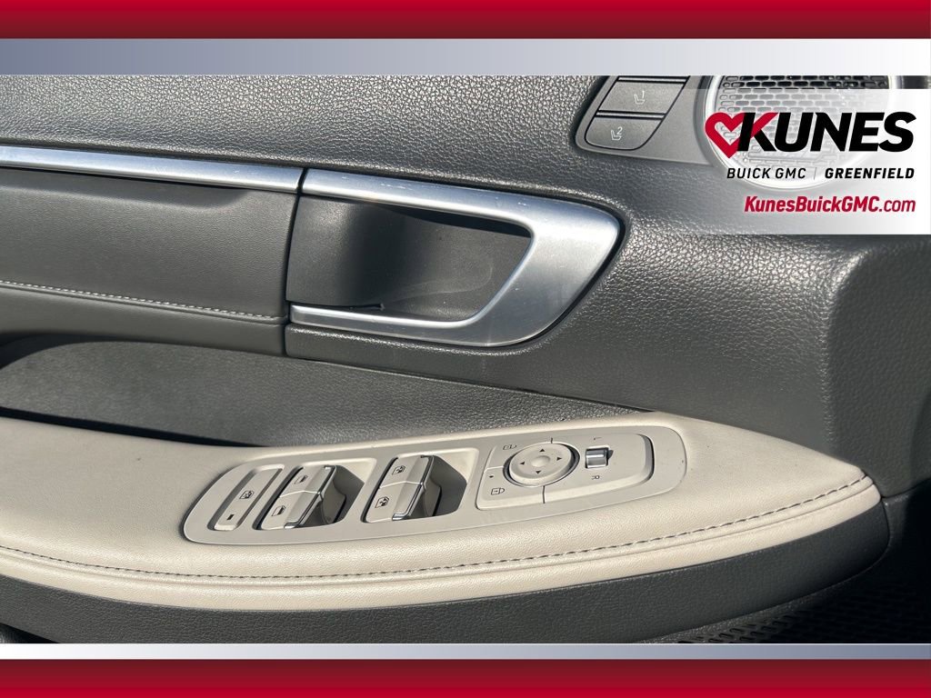 Used 2023 Hyundai Sonata Limited image 17