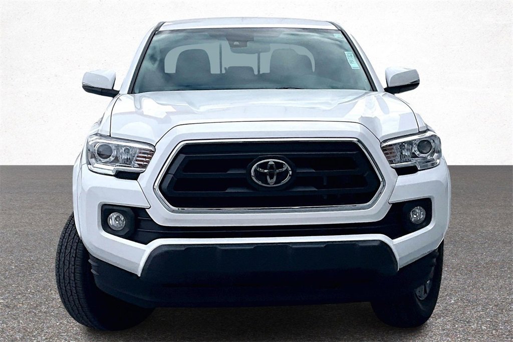 Used 2023 Toyota Tacoma SR5 w/ Technology Package video 3