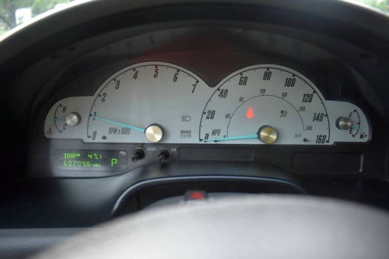 Used 2002 Ford Thunderbird RWD image 28